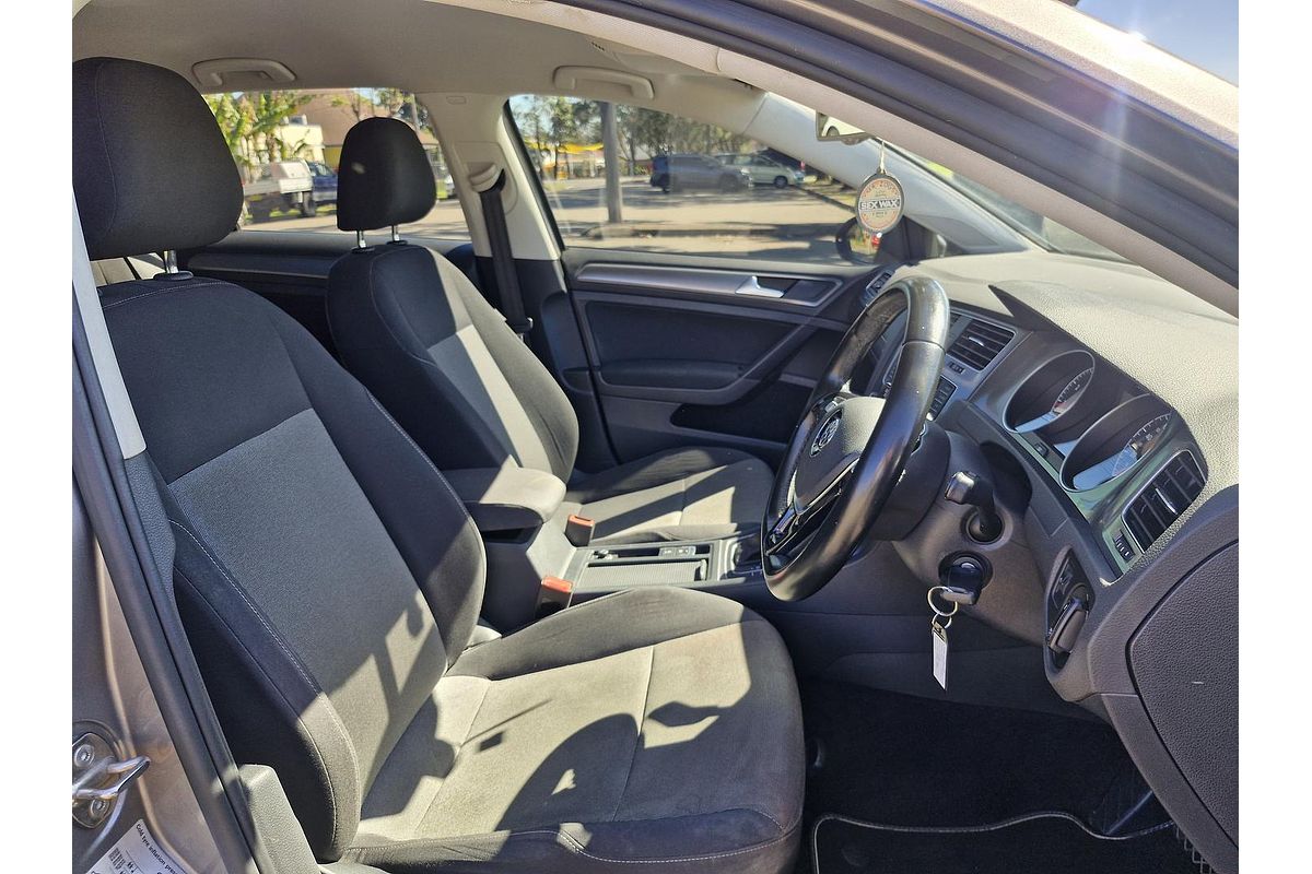 2015 Volkswagen Golf 92TSI Trendline 7