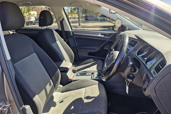 2015 Volkswagen Golf 92TSI Trendline 7