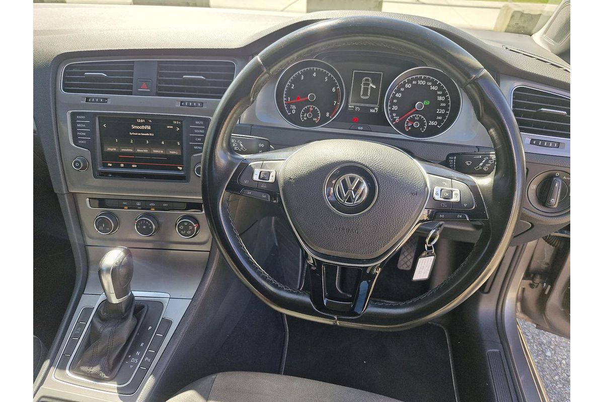 2015 Volkswagen Golf 92TSI Trendline 7
