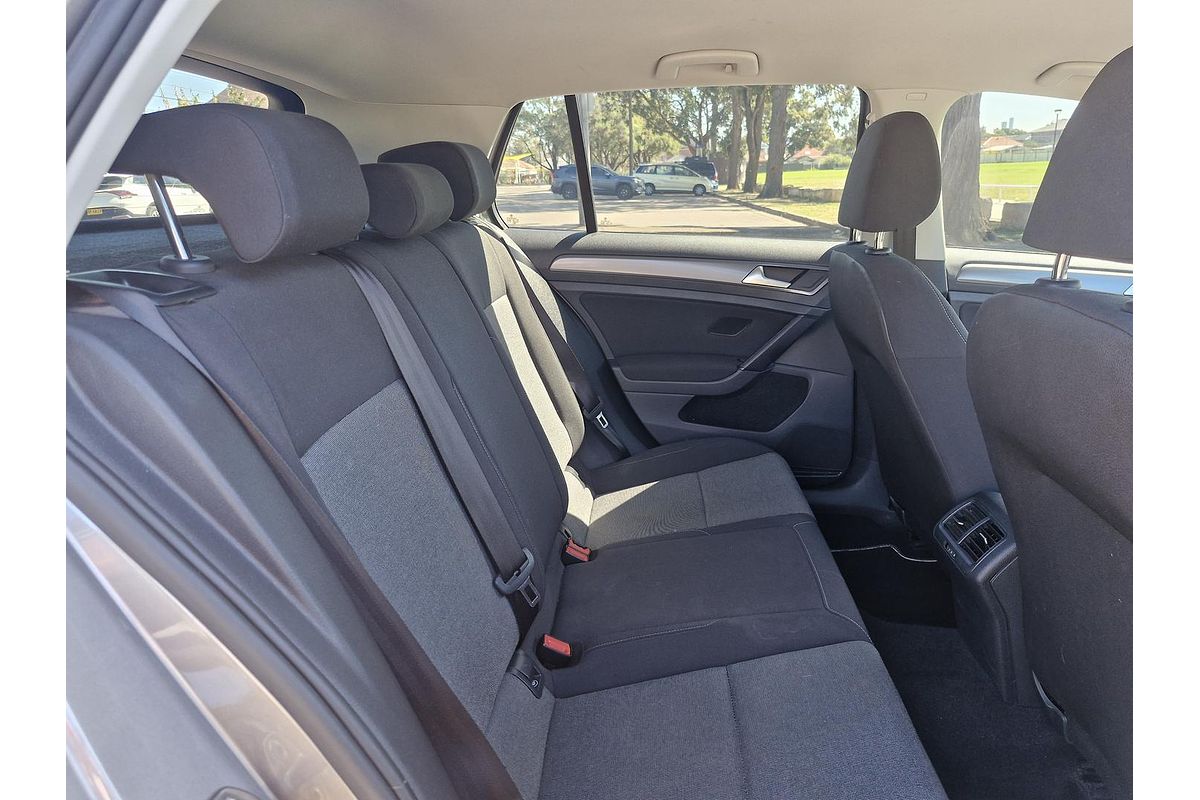 2015 Volkswagen Golf 92TSI Trendline 7