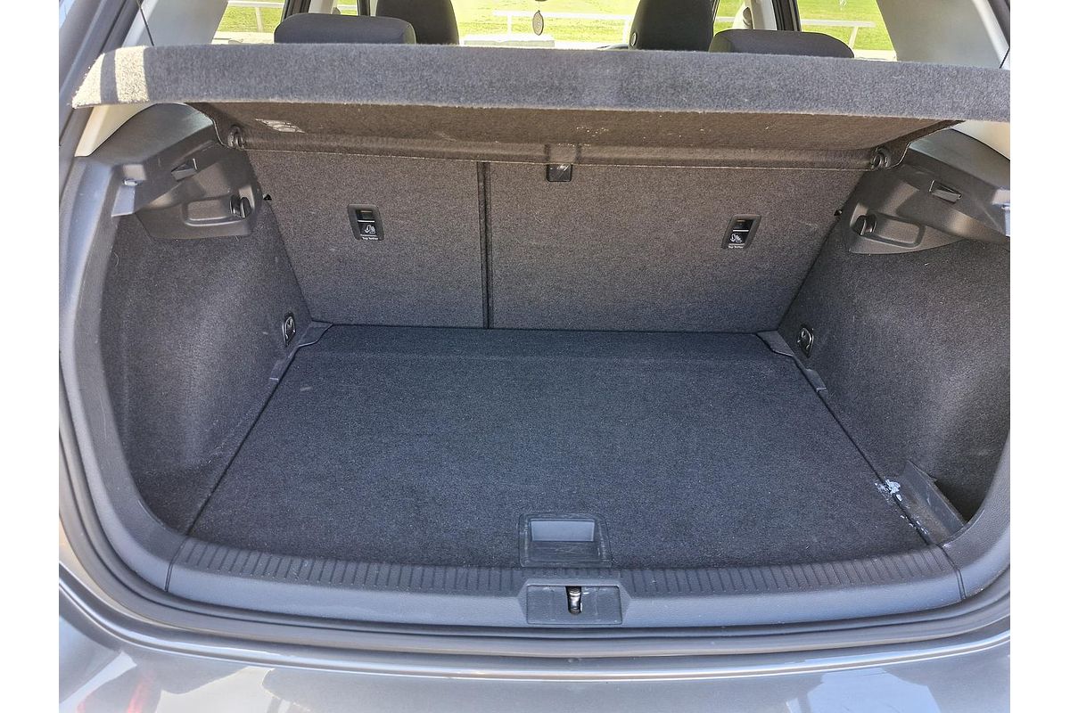 2015 Volkswagen Golf 92TSI Trendline 7