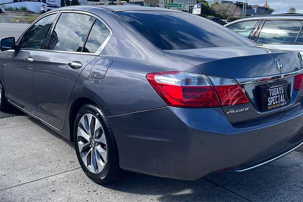 2015 Honda Accord VTi-S 9th Gen