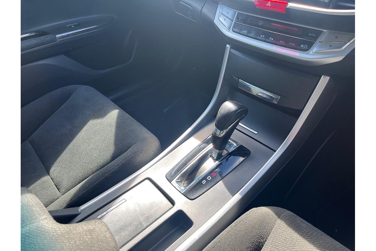 2015 Honda Accord VTi-S 9th Gen