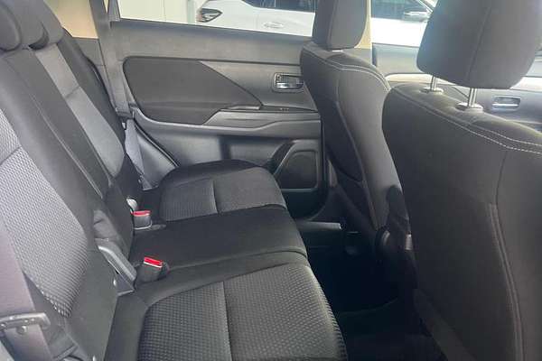 2015 Mitsubishi Outlander XLS ZK