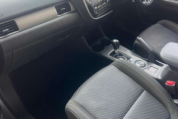 2015 Mitsubishi Outlander XLS ZK
