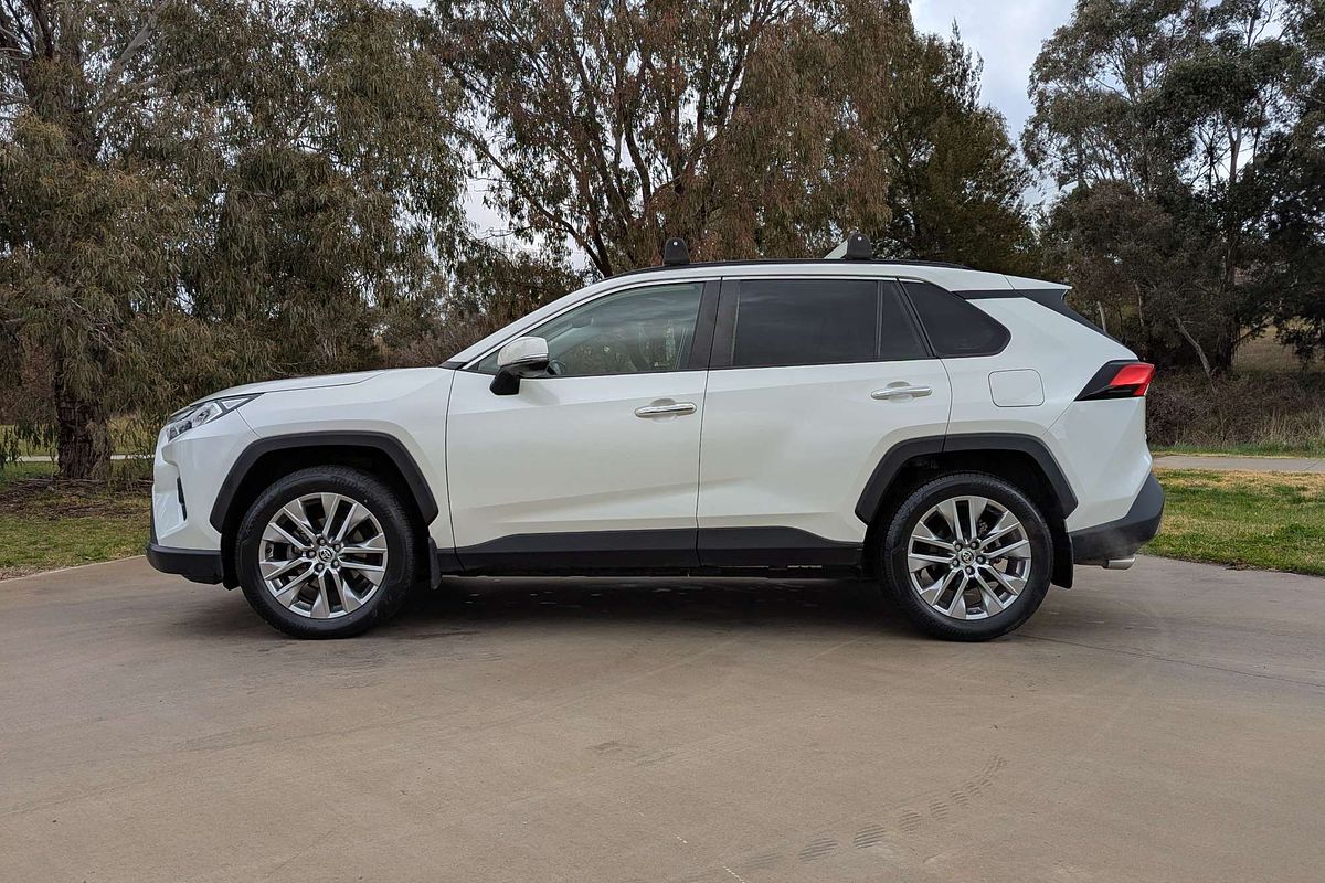 2022 Toyota RAV4 Cruiser MXAA52R