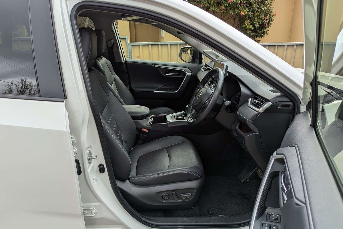 2022 Toyota RAV4 Cruiser MXAA52R