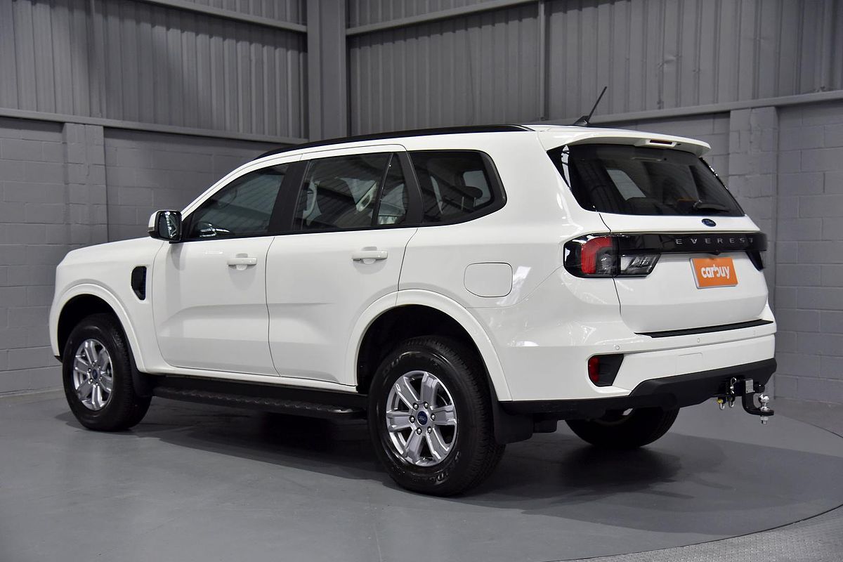 2024 Ford Everest Ambiente 2.0L