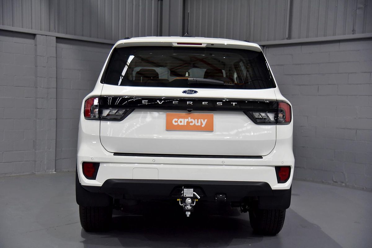 2024 Ford Everest Ambiente 2.0L