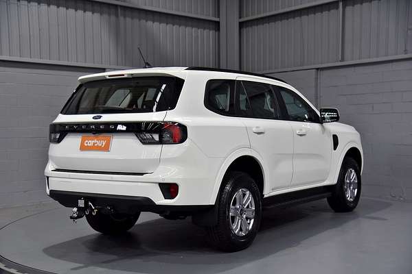 2024 Ford Everest Ambiente 2.0L