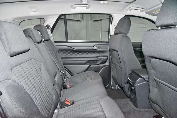 2024 Ford Everest Ambiente 2.0L