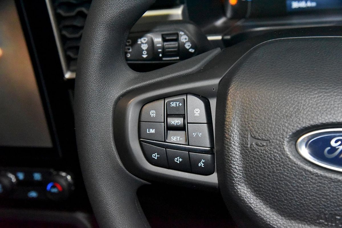 2024 Ford Everest Ambiente 2.0L