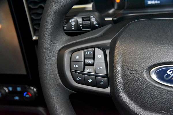 2024 Ford Everest Ambiente 2.0L
