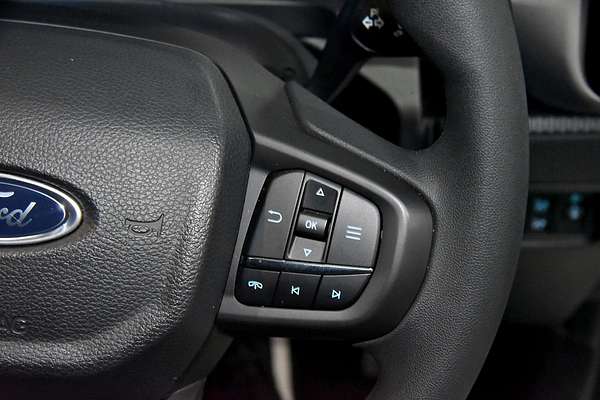 2024 Ford Everest Ambiente 2.0L