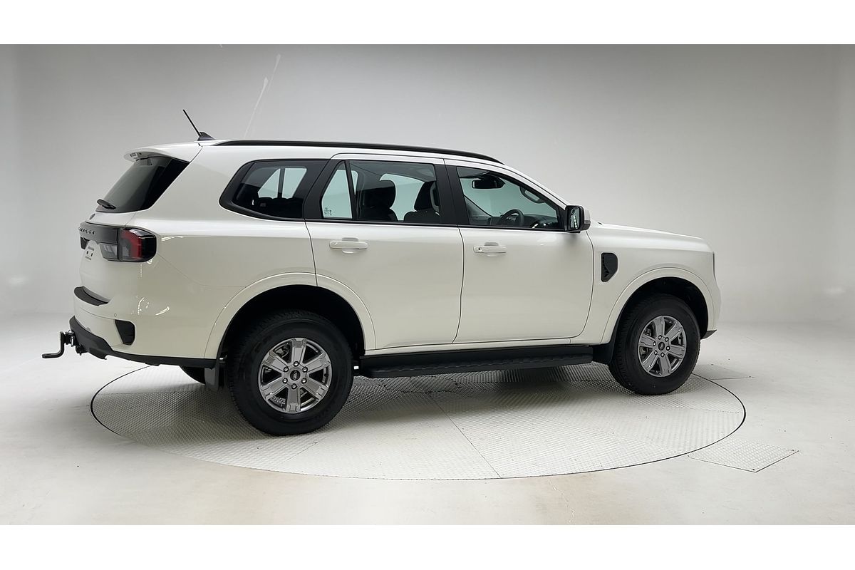 2024 Ford Everest Ambiente 2.0L