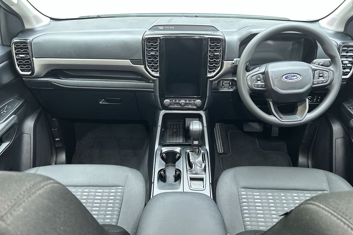 2024 Ford Everest Ambiente 2.0L