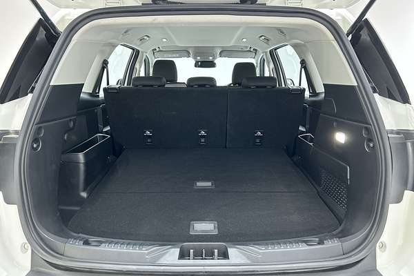2024 Ford Everest Ambiente 2.0L