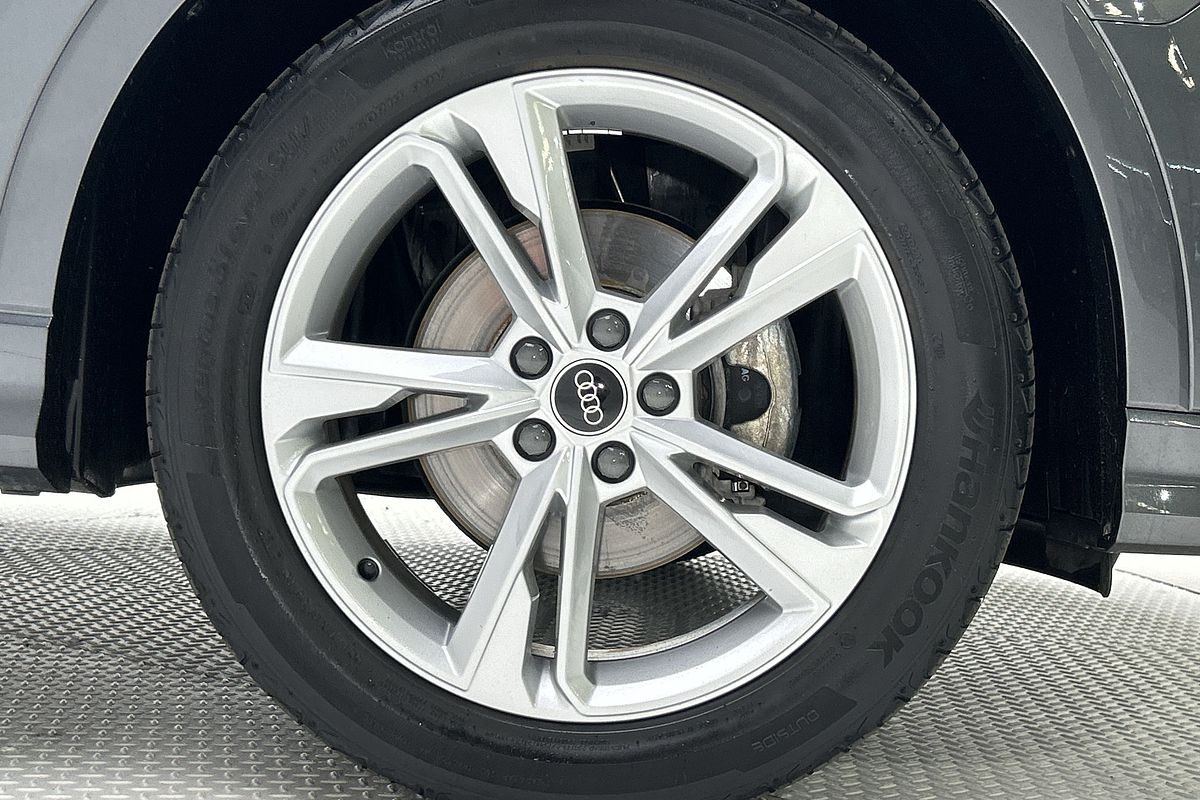 2022 Audi Q3 35 TFSI S line F3
