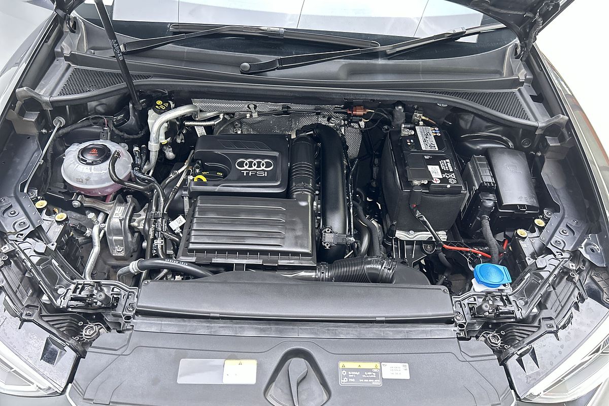 2022 Audi Q3 35 TFSI S line F3
