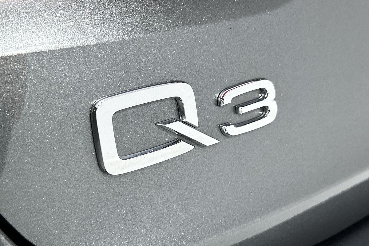 2022 Audi Q3 35 TFSI S line F3