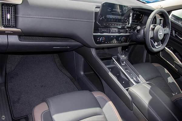 2023 Nissan Pathfinder Ti-L R53