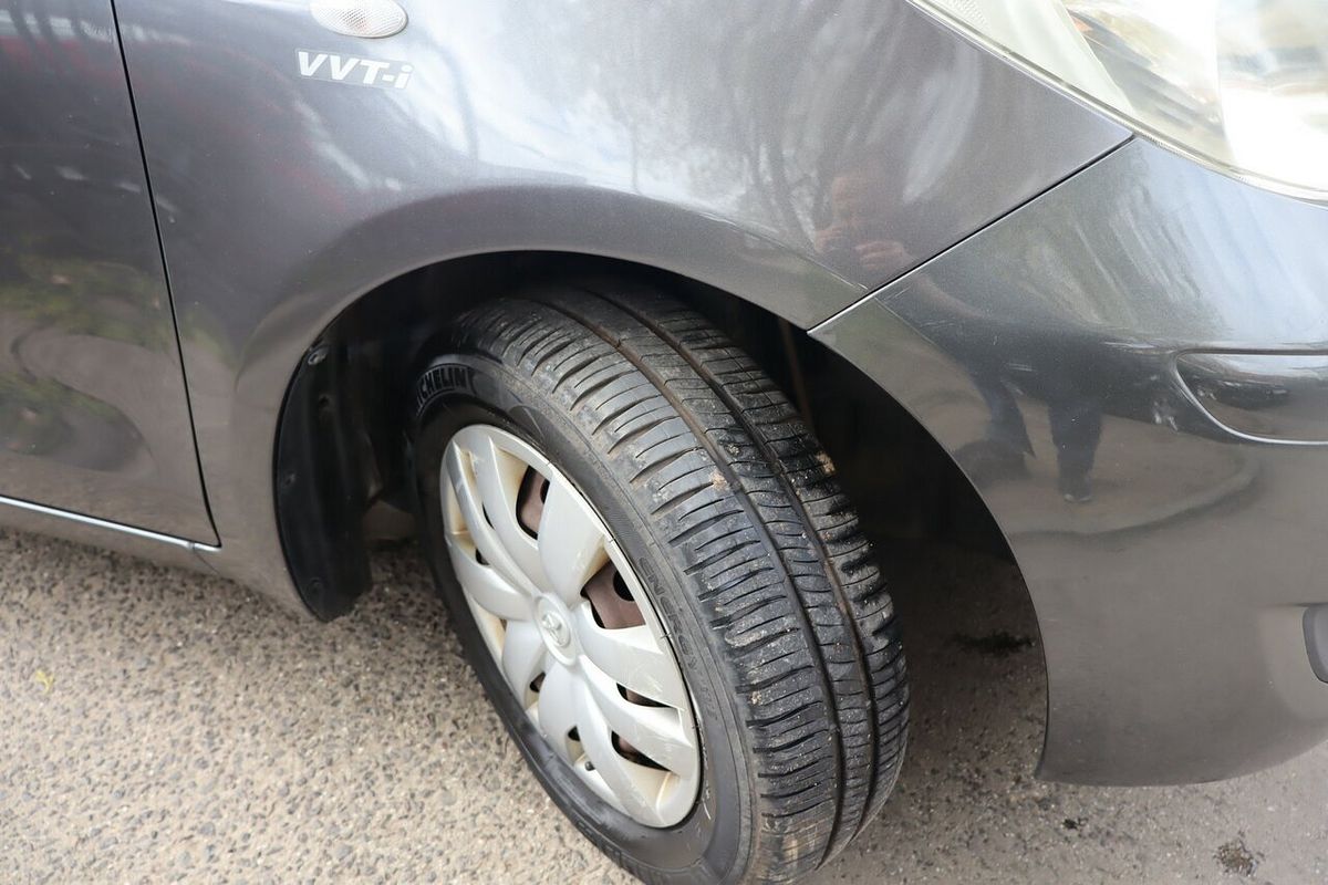 2010 Toyota Yaris YR NCP90R