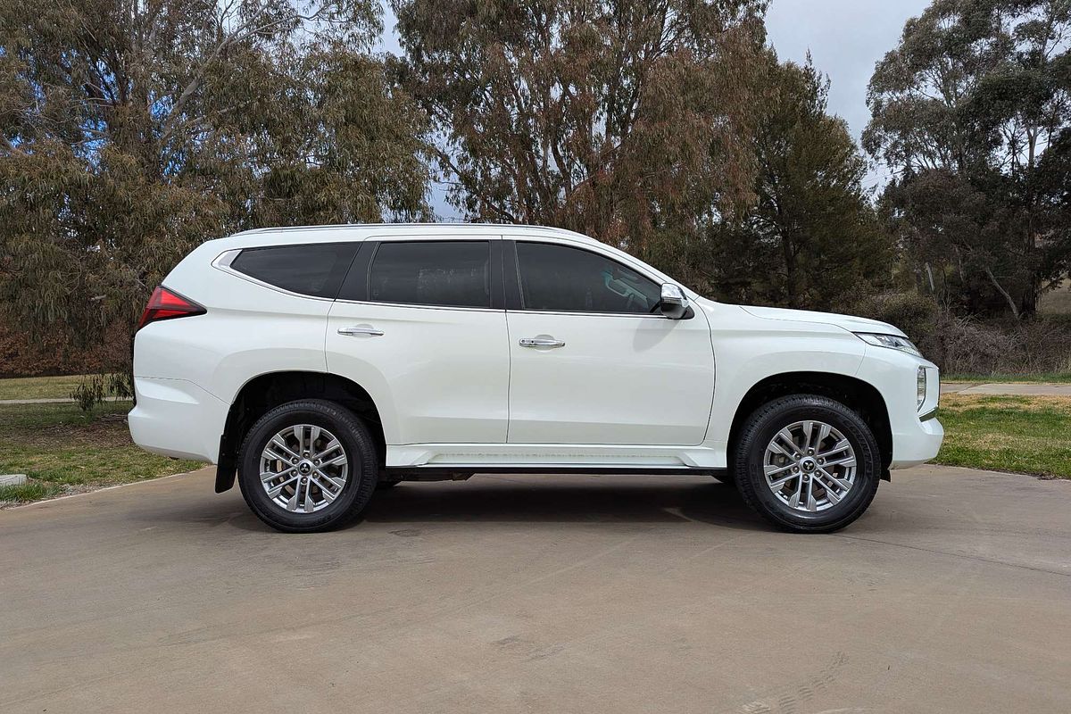 2021 Mitsubishi Pajero Sport GLX QF