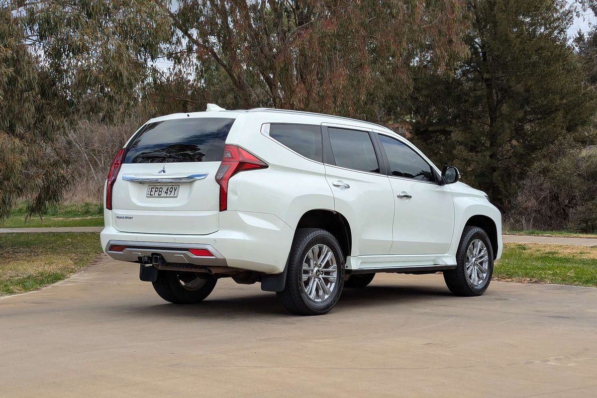 2021 Mitsubishi Pajero Sport GLX QF