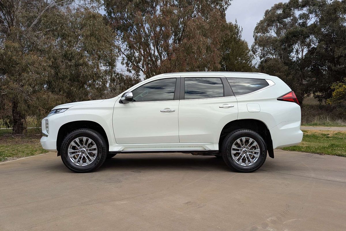 2021 Mitsubishi Pajero Sport GLX QF