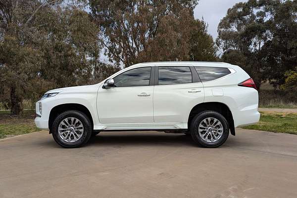 2021 Mitsubishi Pajero Sport GLX QF