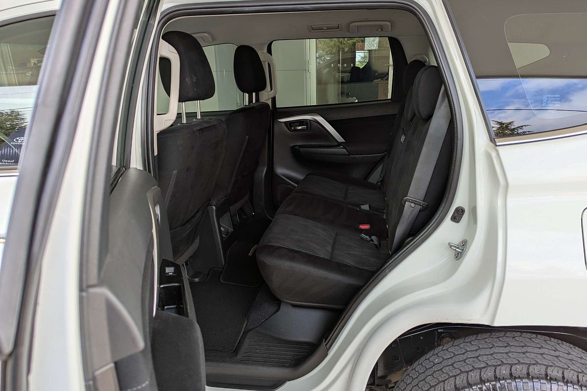 2021 Mitsubishi Pajero Sport GLX QF