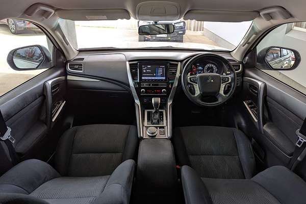 2021 Mitsubishi Pajero Sport GLX QF