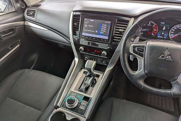 2021 Mitsubishi Pajero Sport GLX QF