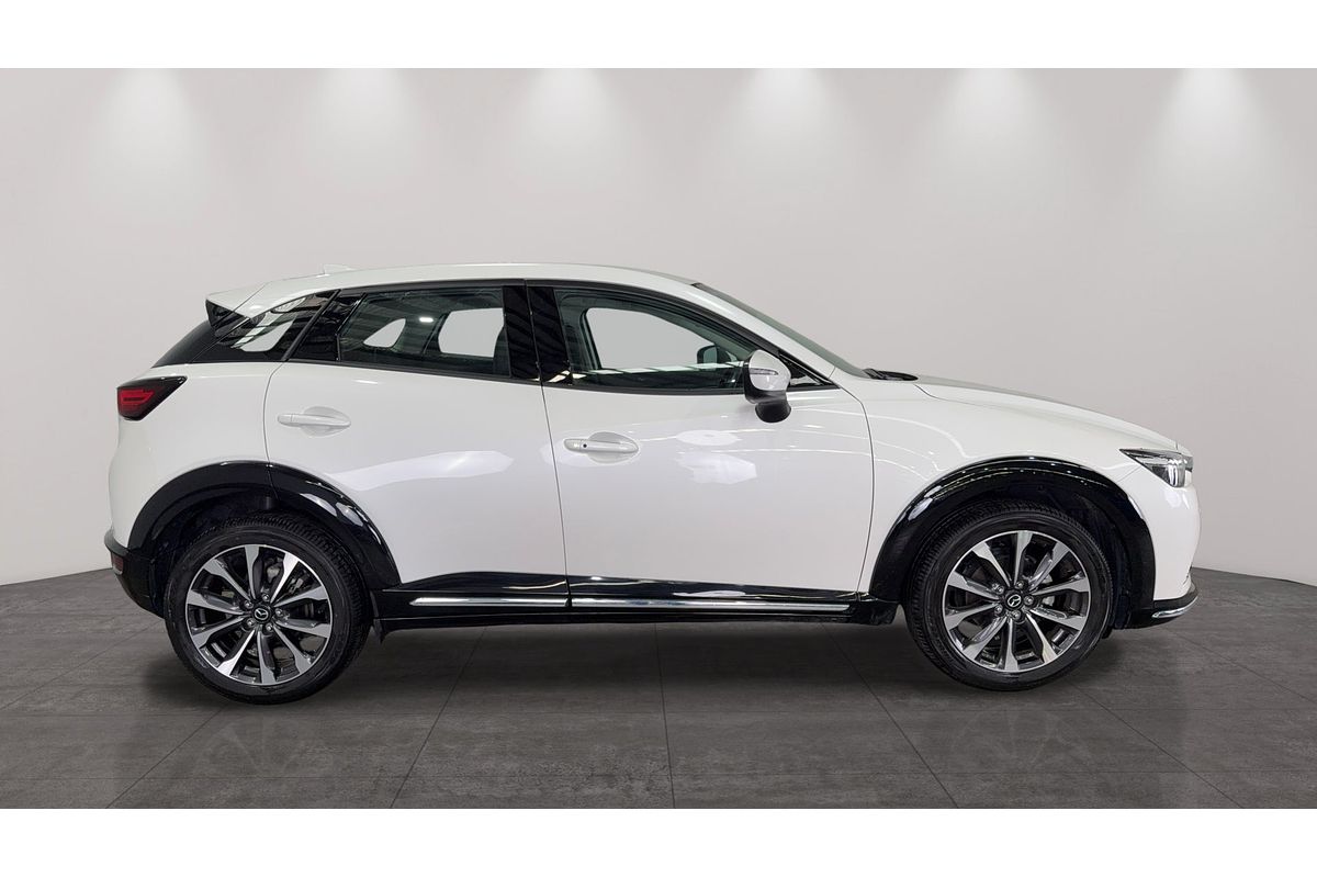 2023 Mazda CX-3 sTouring DK