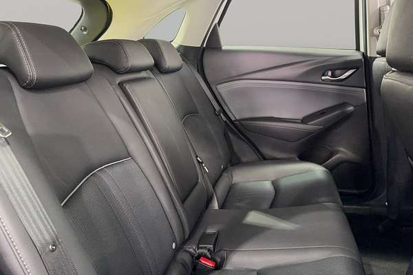 2023 Mazda CX-3 sTouring DK