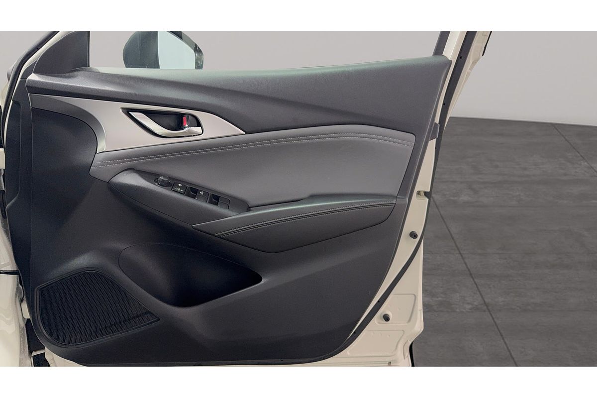2023 Mazda CX-3 sTouring DK