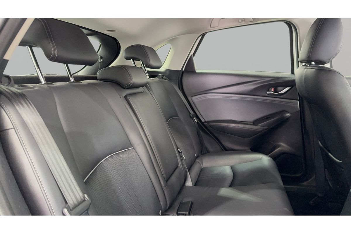 2023 Mazda CX-3 sTouring DK