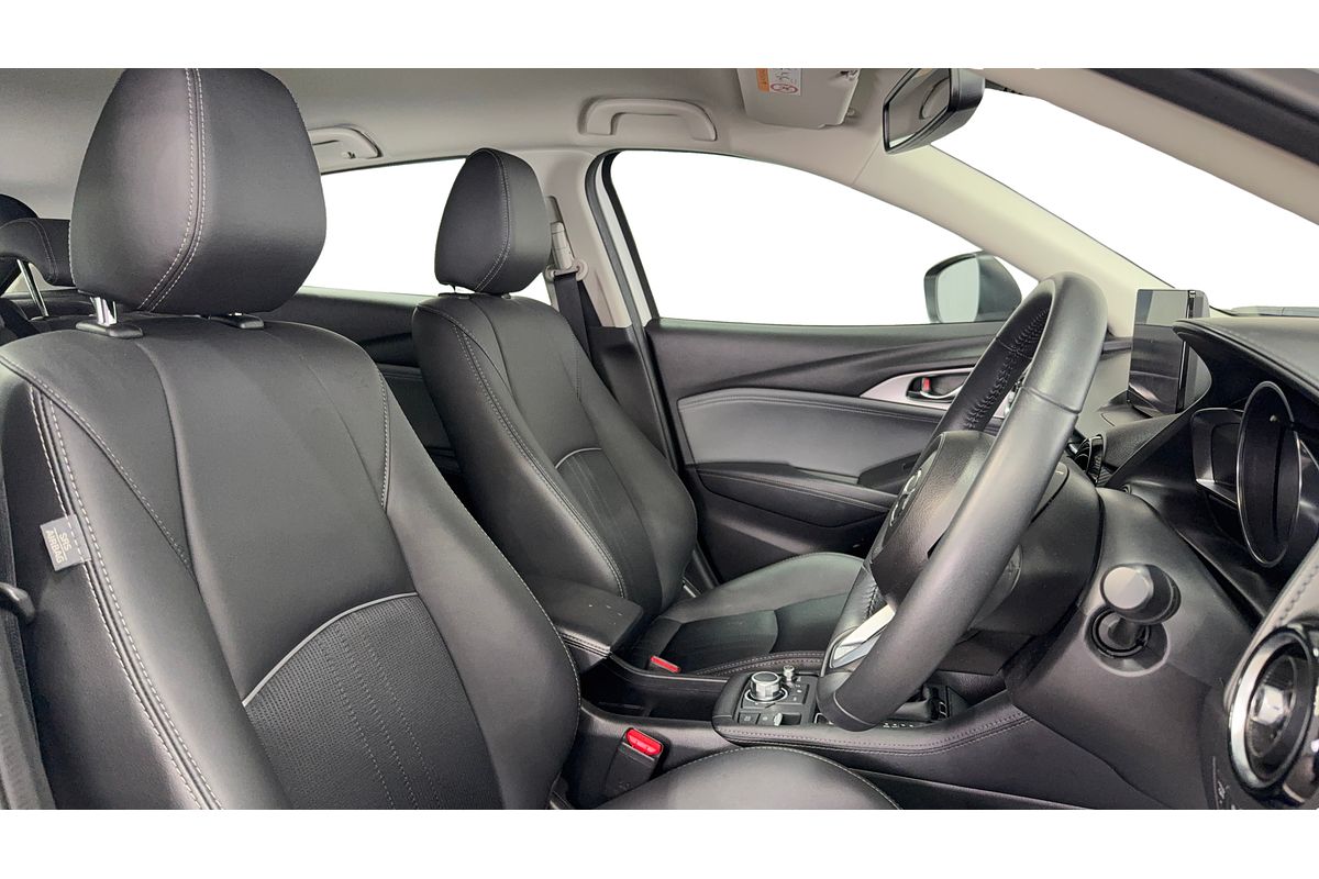 2023 Mazda CX-3 sTouring DK