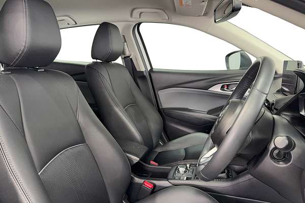 2023 Mazda CX-3 sTouring DK