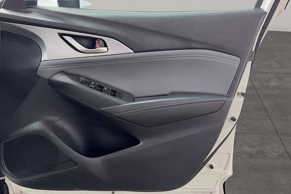 2023 Mazda CX-3 sTouring DK
