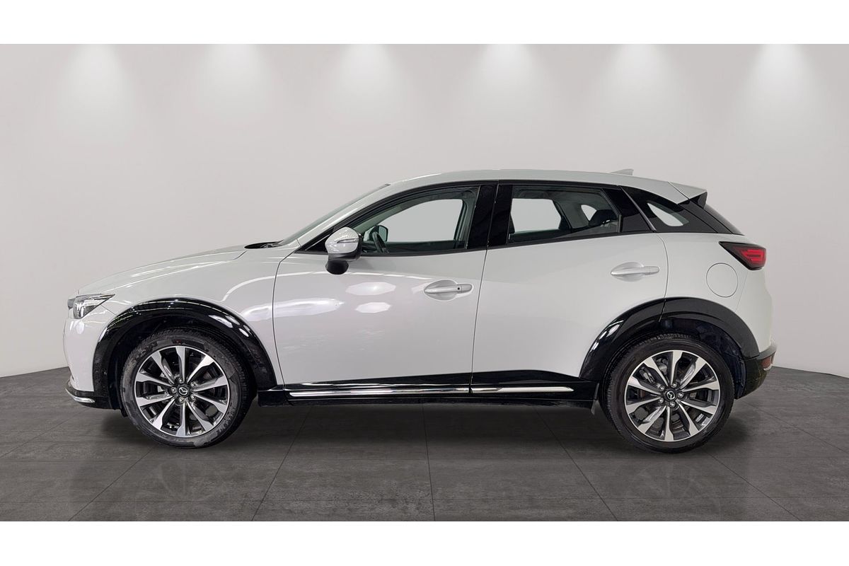 2023 Mazda CX-3 sTouring DK