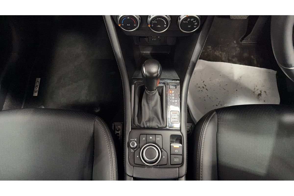2023 Mazda CX-3 sTouring DK