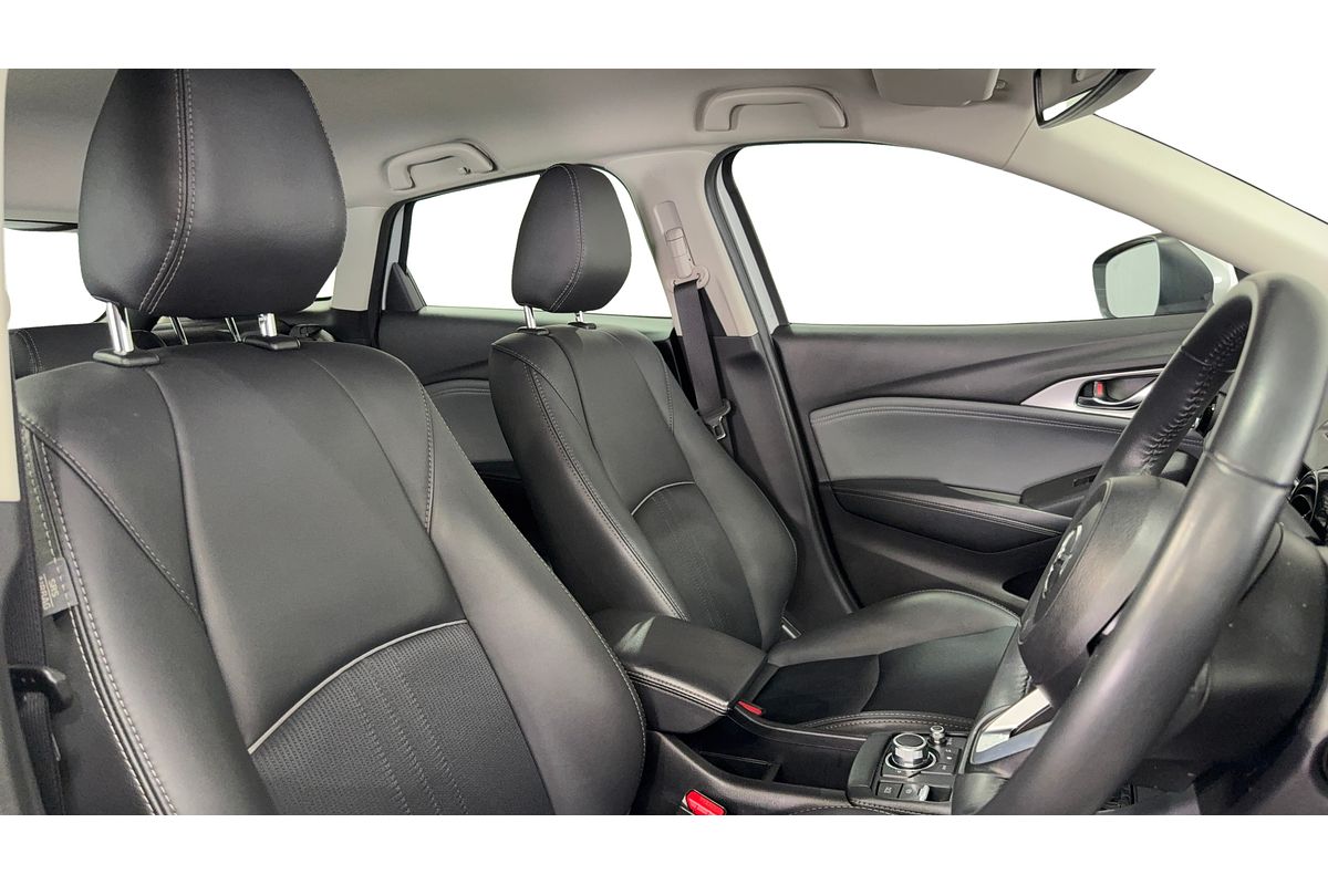 2023 Mazda CX-3 sTouring DK