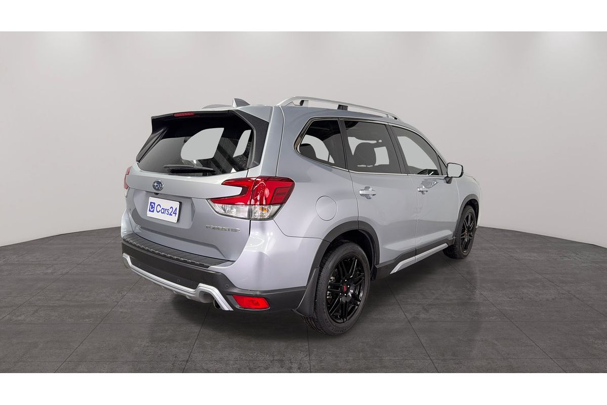 2022 Subaru Forester 2.5i-S S5