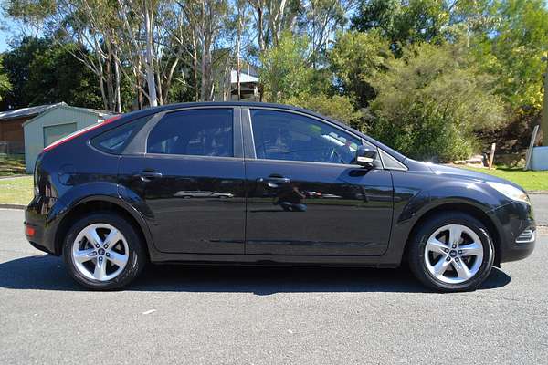 2010 Ford Focus LX LV