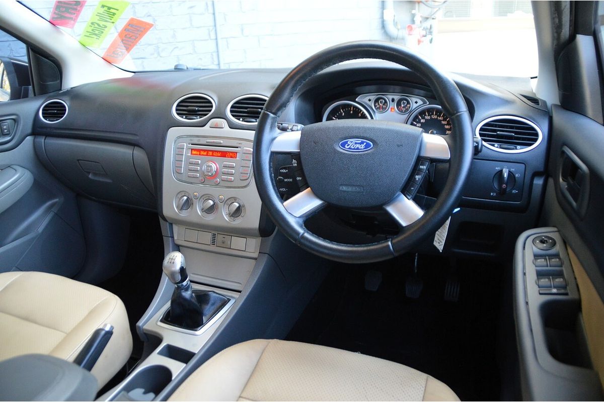2010 Ford Focus LX LV