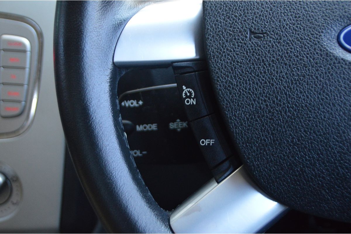 2010 Ford Focus LX LV