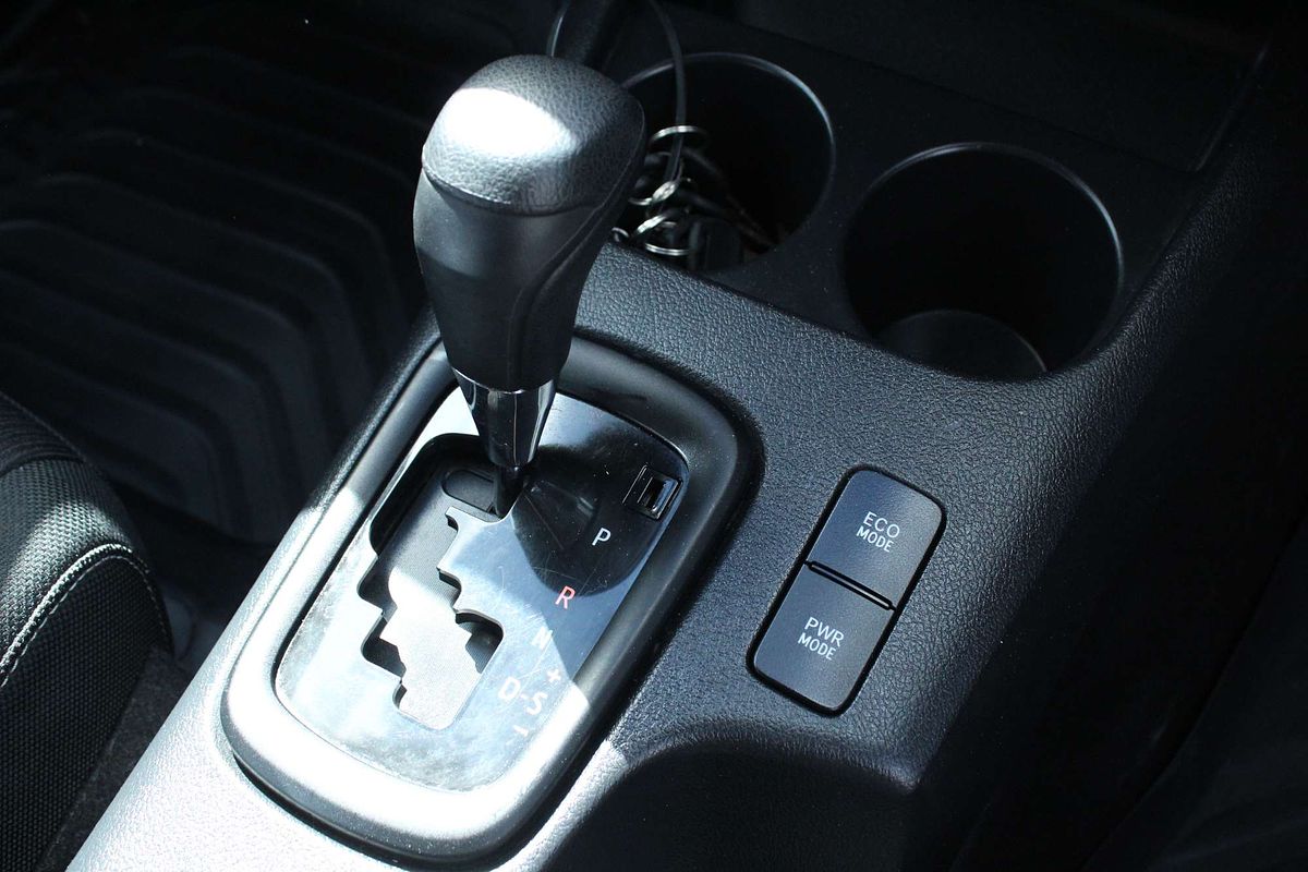2019 Toyota Hilux SR GUN126R 4X4