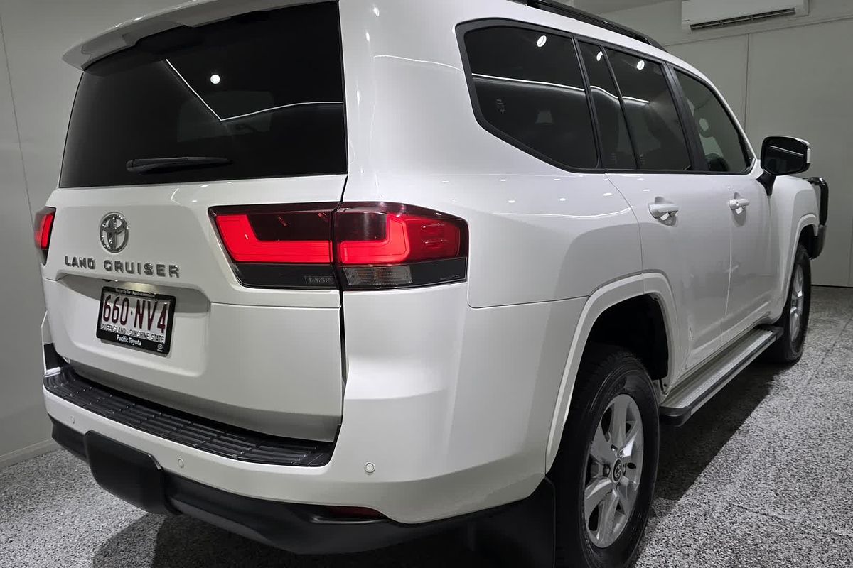 2023 Toyota Landcruiser GXL FJA300R