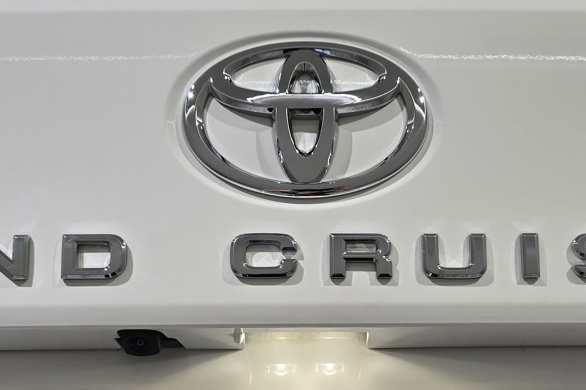 2023 Toyota Landcruiser GXL FJA300R